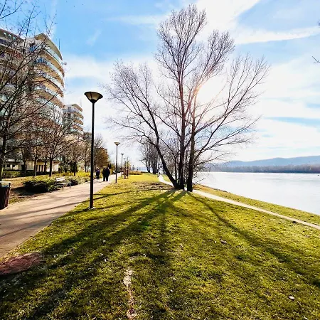 Апартаменты Marina Garden *